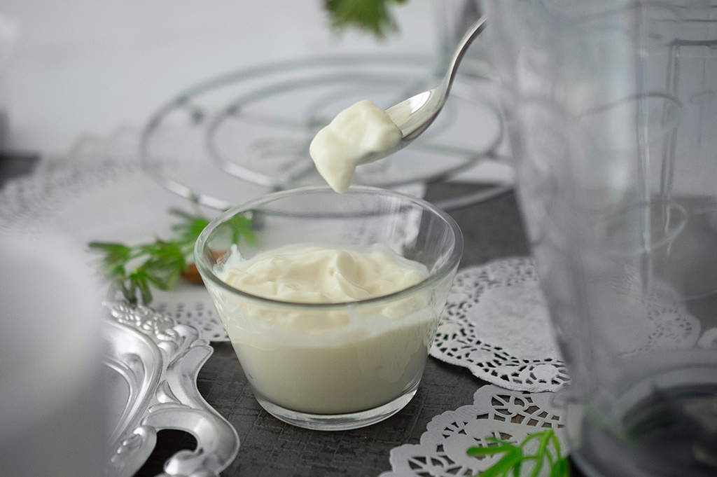 Cuencos con yogur natural