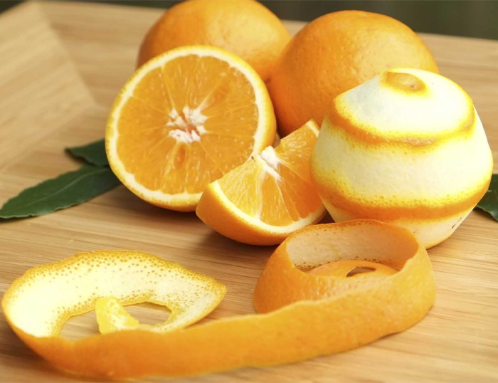 Come la piel de naranja y no bebas zumo