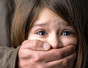 El tiempo y el silencio no solucionan nada