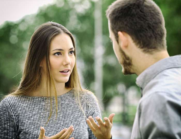 Comprendiendo a la pareja: pareja hablando entre si