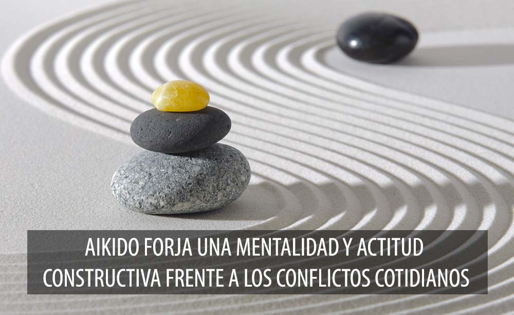 El Aikido ofrece una manera de conjugar pacifismo y práctica marcial que va forjando una mentalidad y una actitud constructiva frente a los conflictos cotidianos