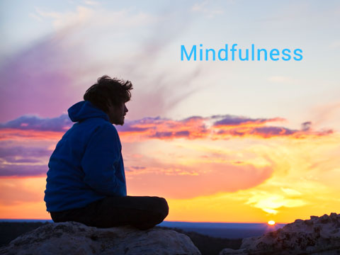 Persona practicando Mindfulness