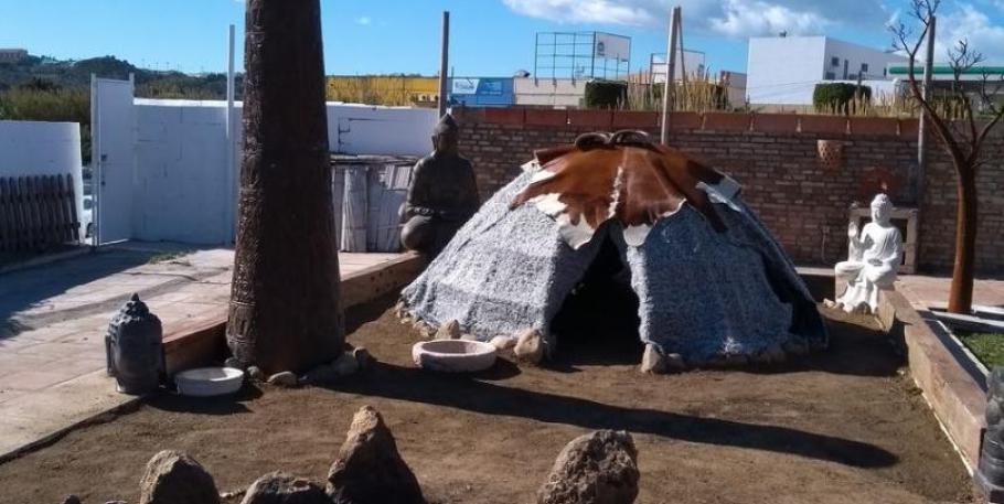 Inipi o temazcal, cabaña de sudar