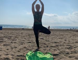 Yoga en la playa