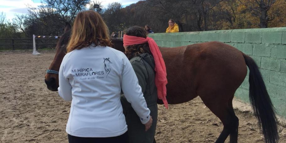 Mujeres que corren con los caballos.