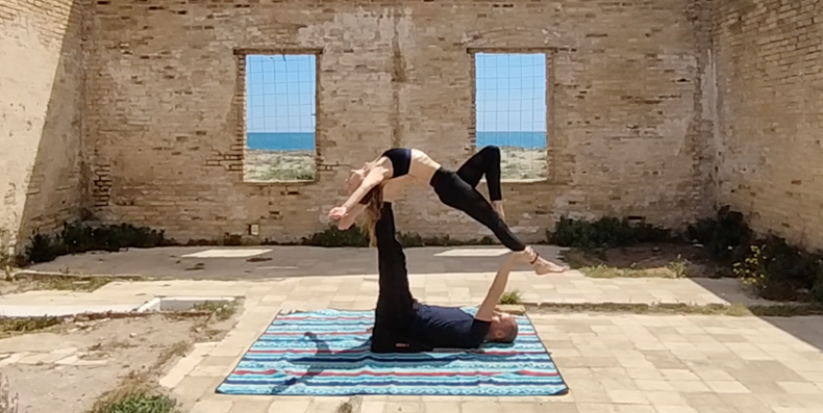 Acroyoga para la mentalización