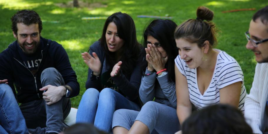 Taller de risoterapia al aire libre