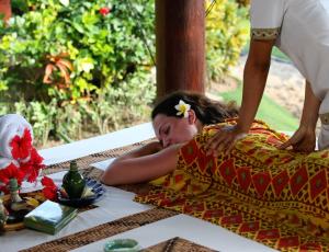 Curso de Masaje Balines Tradicional