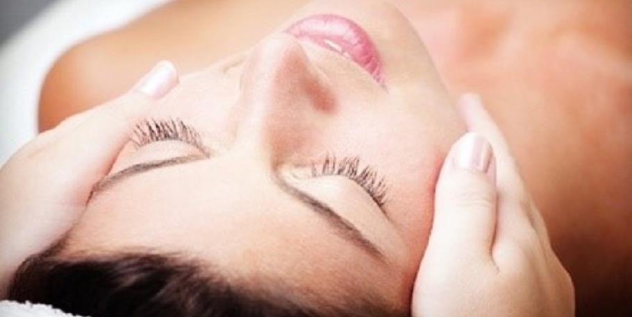 Masaje ayurveda facial Mukha Abhyanga