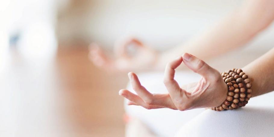 Equilibrio, confianza, estabilidad… clase de kundalini yoga