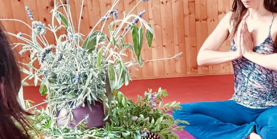 Retiro de mujeres conscientes de primavera