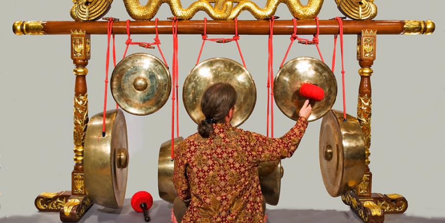 Puja gongs